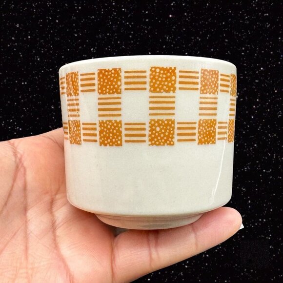 SHENANGO CHINA NEW CASTLE Mug Set Ceramic USA Yellow White 2.5”T 3.25”W Set 4 - Picture 15 of 16